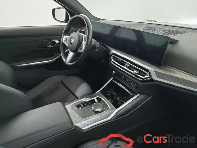 BMW 3 Serie Sedan 318iA 4D 115kW #6