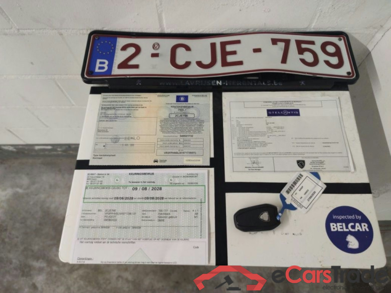 Peugeot 308 1.2 PureTech 130 S&S Allure Pack 5d #4