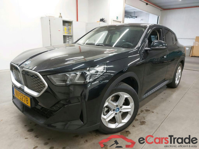 BMW I - BMW IX2 xDrive30 313PK With Climatic & Navigation & Cruise Control & Heated Seats  * ELECTRIC * #1