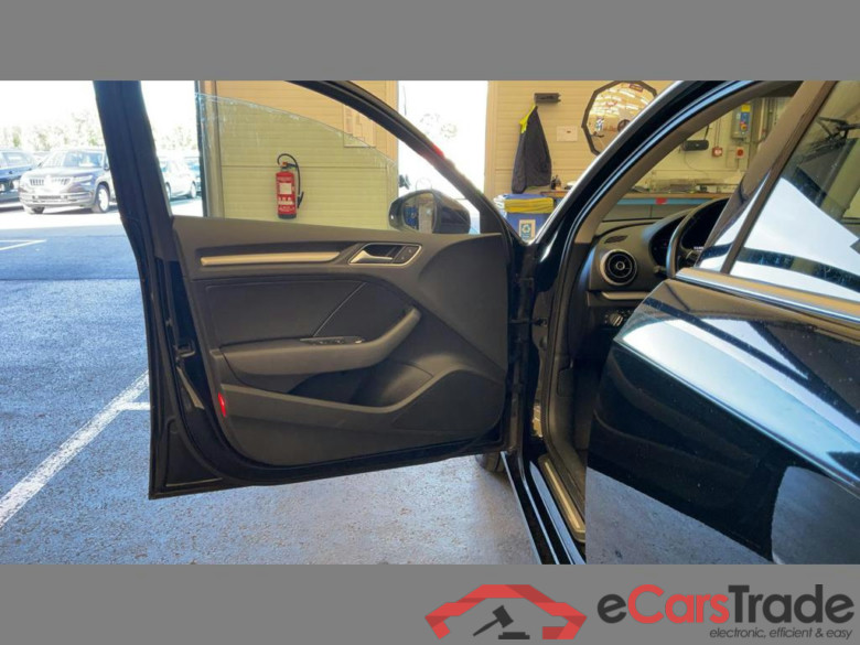 AUDI A3 Sportback Dsl 1.6 TDi Attraction #6