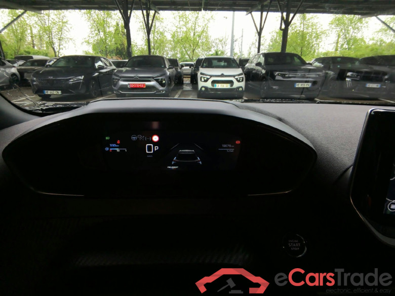 Peugeot 2008 Allure Hybrid 145 ch e-DCS6 #3