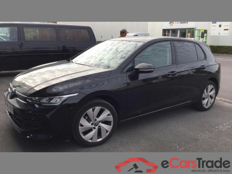 VOLKSWAGEN Golf VIII 1.5 TSI Life