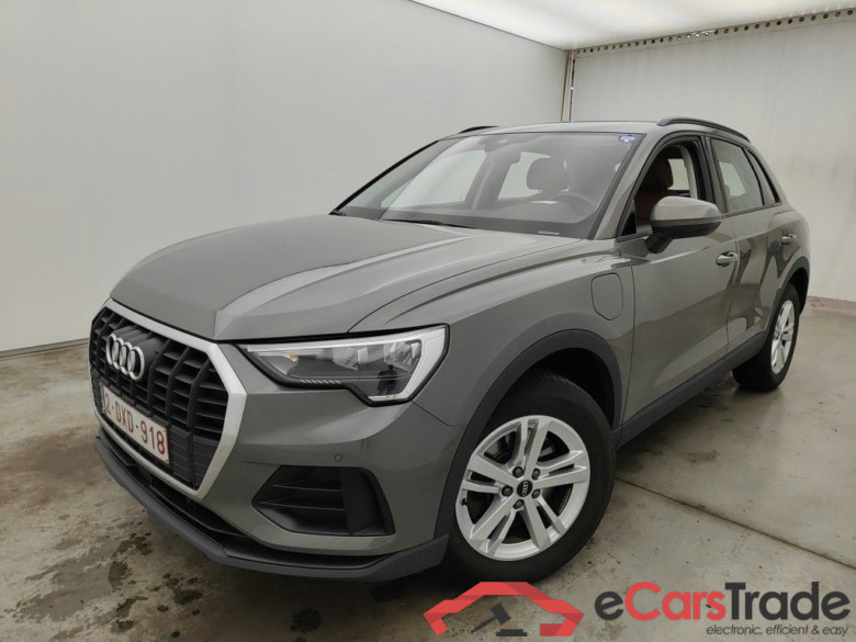Audi Q3 45 TFSI e S tronic 5d