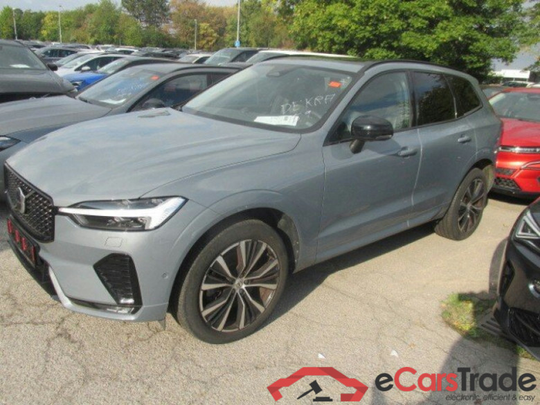 Volvo XC60 (03.2017->) DE - SUV5 B5 (Benzin) AWD EU6d, Ultimate Dark Mild-Hybrid, (Facelift) 2022 - 202