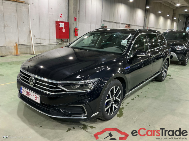 VOLKSWAGEN PASSAT VARIANT 1.4 TSI MSQ VARIANT GTE BUSINESS