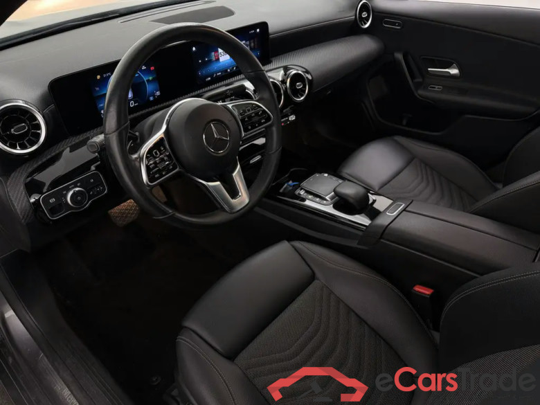 Mercedes CLA 180d SB Aut. Pano Widescreen Navi 1/2 Sport-Leather KeylessGo Camera Klima PDC ... #5