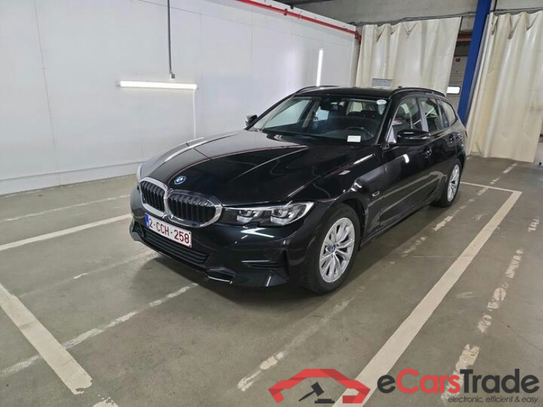 BMW 3 Reeks Touring 3 Reeks Touring 320e (150 kW) (PHEV) 150kW/204pk  5D/P Auto-8