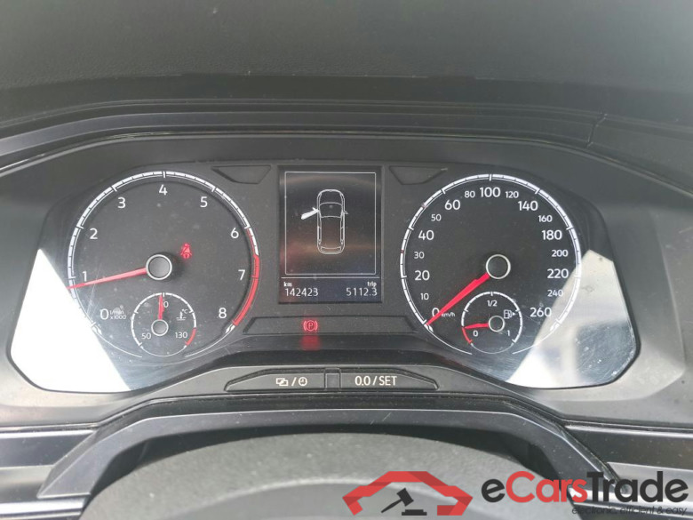 VOLKSWAGEN Polo / 2017 / 5P / berlina con portón Edition 1.0 59kW (80CV) #4