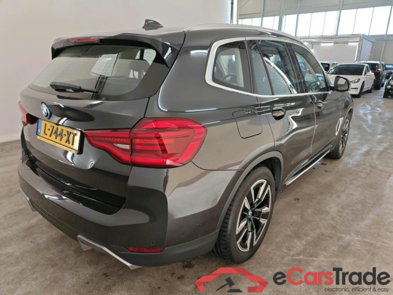 BMW ix3 iX3 Executive 5d + Pano #2