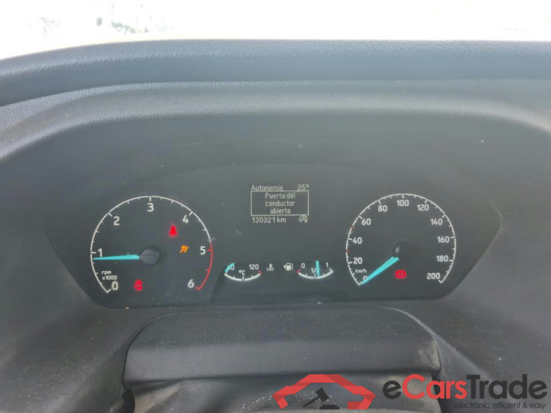 FORD Transit / 2013 / 4P / furgón 350 96kW L2H2 Van Trend FWD #4