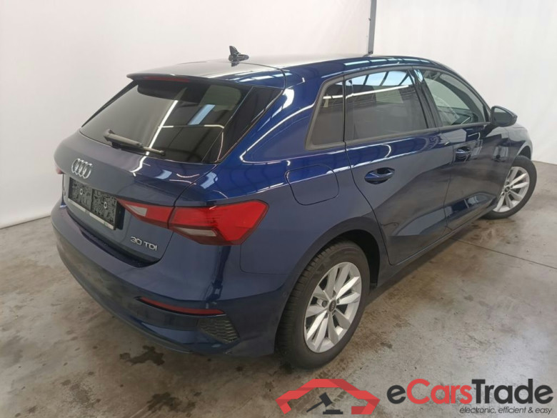 Audi A3 Sportback 2.0 30 TDi 85kW S tronic Attraction B.E. 5d #2
