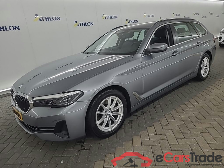 BMW 5-serie Touring 520iA Business Edition Plus 5D 135kW #1