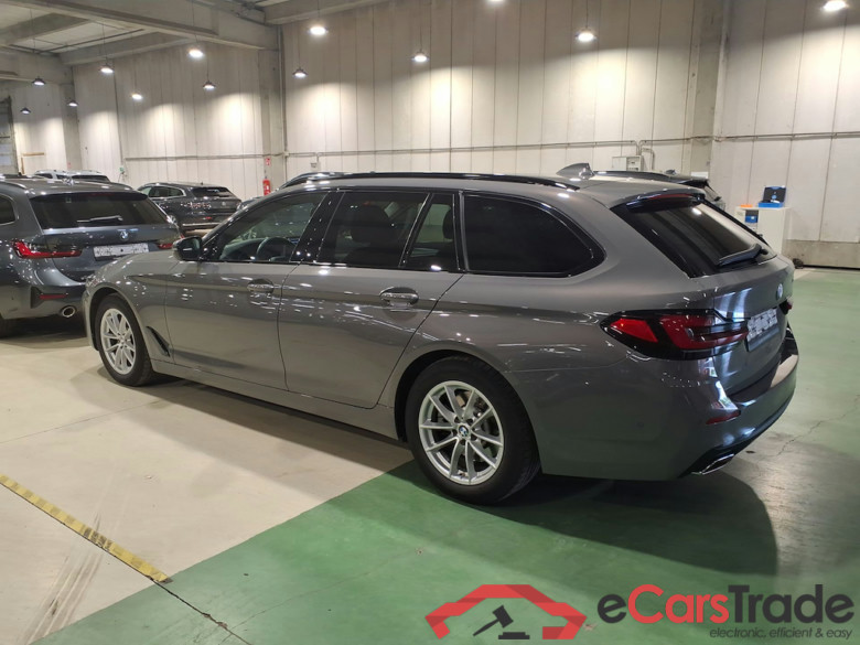 BMW 5 TOURING - 2020 520iA MHEV #2