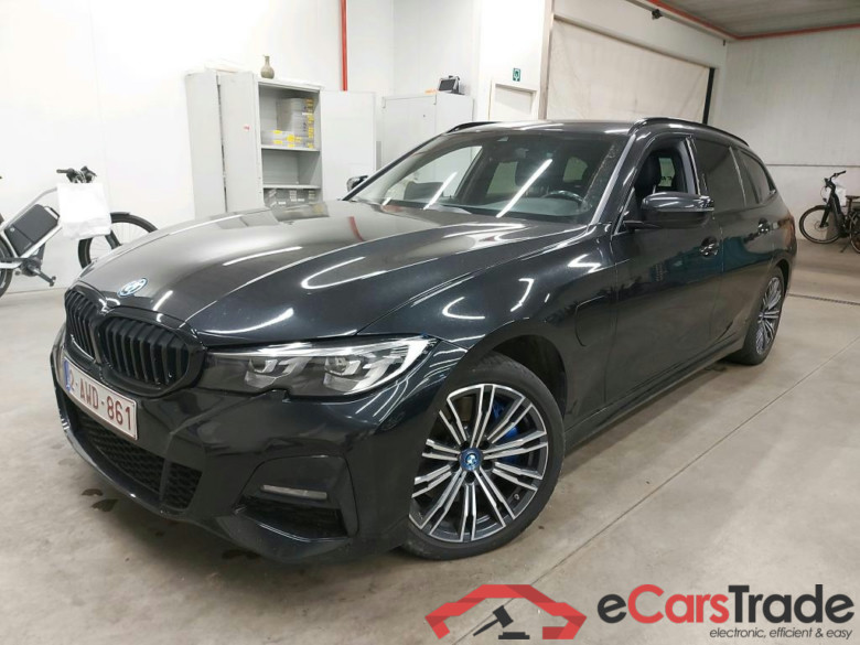 BMW - BMW 3 TOURING 320e 204PK M Sport With Alcantara Sensatec Heated Sport Seats & Parking Assistant Pack  * HYBRID * #1