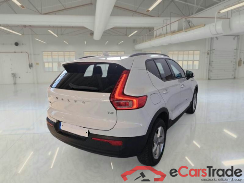 VOLVO XC40 / 2017 / 5P / SUV T3 GEARTRONIC #2
