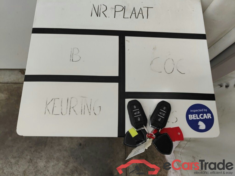 Peugeot 308 1.2 PureTech 130 S&S EAT8 GT 5d #4