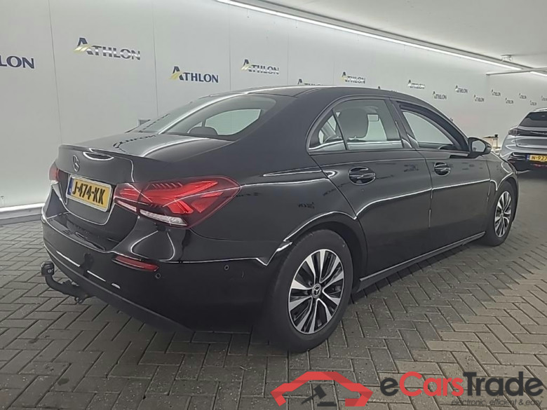 MERCEDES-BENZ A-Klasse Limousine A 180 d 7G-DCT Business Solution 4D 85kW #3
