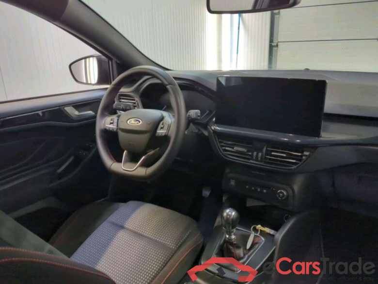 FORD Focus Wagon 1.0 EBH ST Line #3