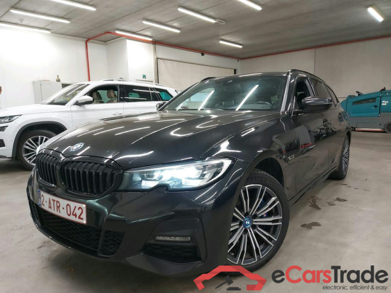 BMW - BMW 3 TOURING 330e 292PK M Sport Business Edition With Heated Sport Seats  * HYBRID *