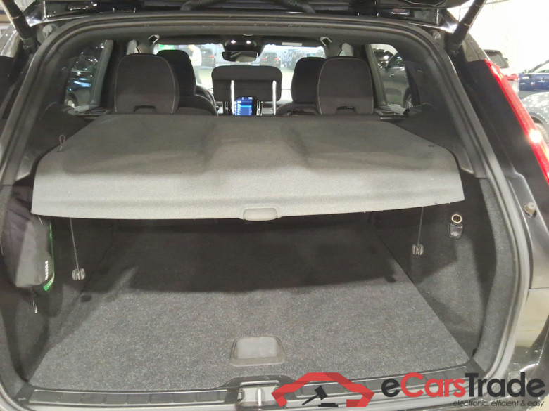 VOLVO XC40 1.5 T4 PHEV CORE DCT #3