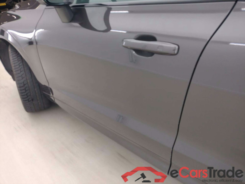 VOLVO XC60 B4 PLUS DARK GEARTRONIC #6