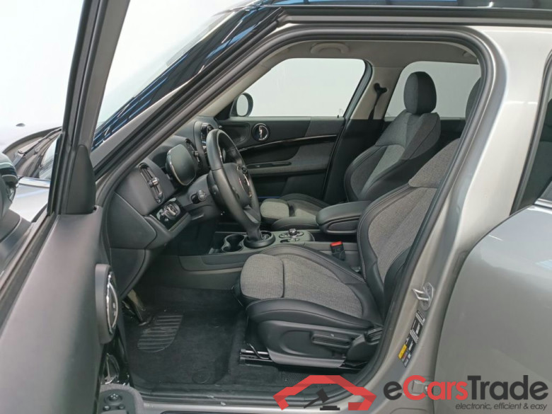 Mini Countryman Cooper S E ALL4 AT 5d #3