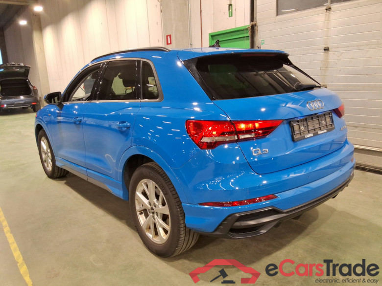 AUDI Q3 1.4 45 TFSI E S TRONIC S LINE #2