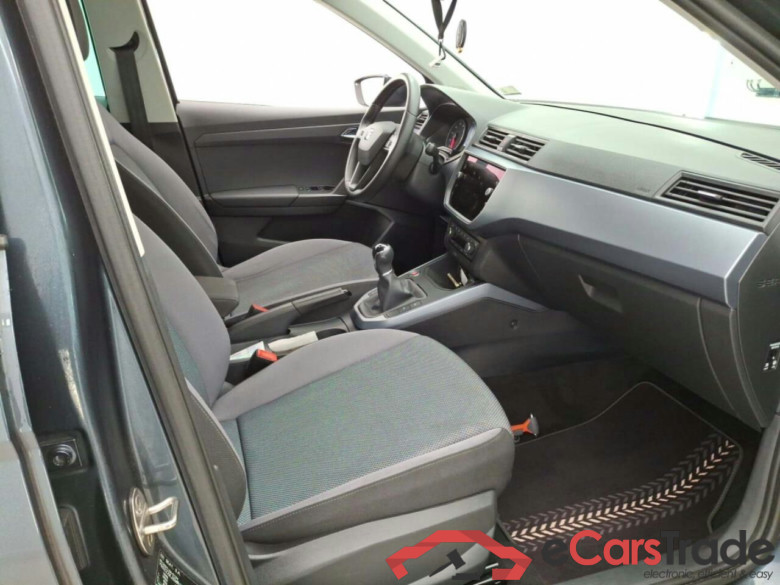 SEAT Arona 1.0 TSI Style B. Int #4
