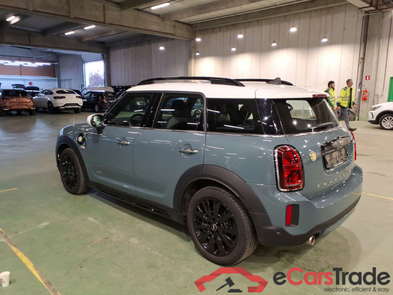 MINI Mini 1.5 COOPER S E 4WD AUTO #2