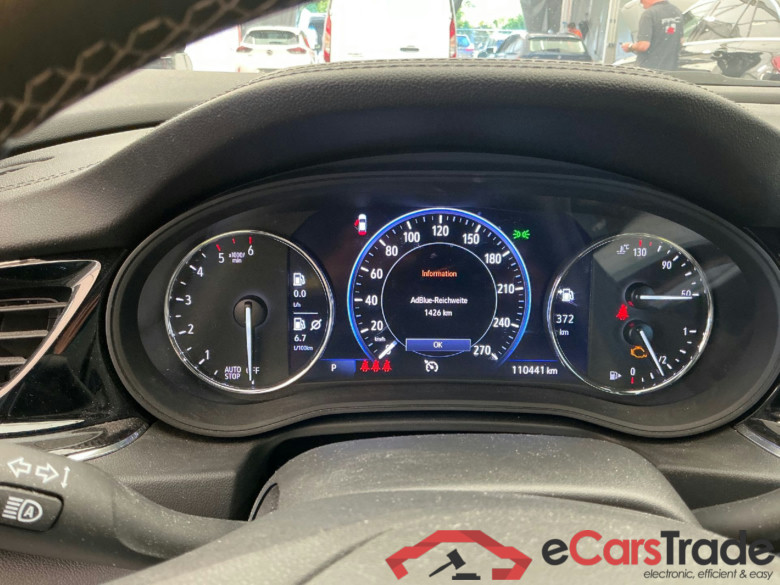 OPEL Insignia Sports Tourer 2.0 Diesel Aut. Business 5d 128kW #2
