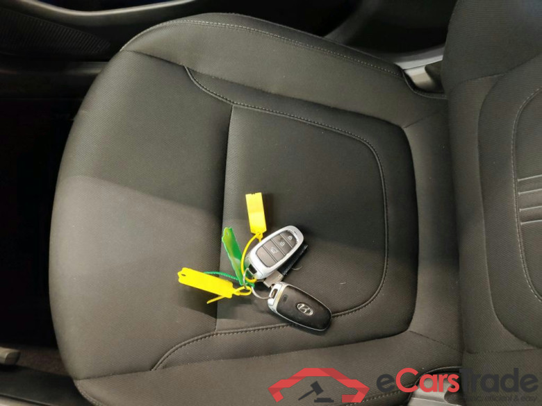Hyundai Tucson 1.6 T-GDI HEV Comfort Automaat 5d #4