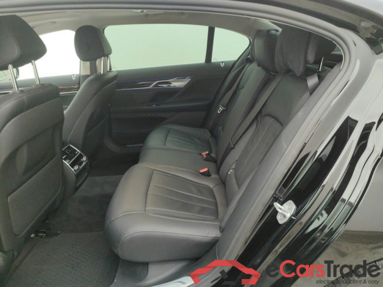 BMW 7 LONG - 2019 745eXAL 286 Plug-In Hybrid OPF (EU6d-TEMP) 4d #5