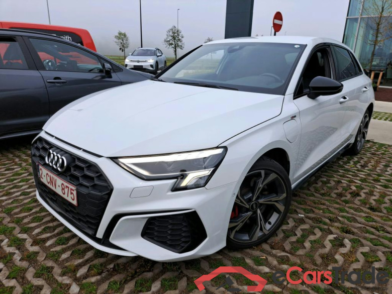 AUDI A3 SPORTBACK 1.4 45 TFSI E S TR. COMPETITION SPORTB.