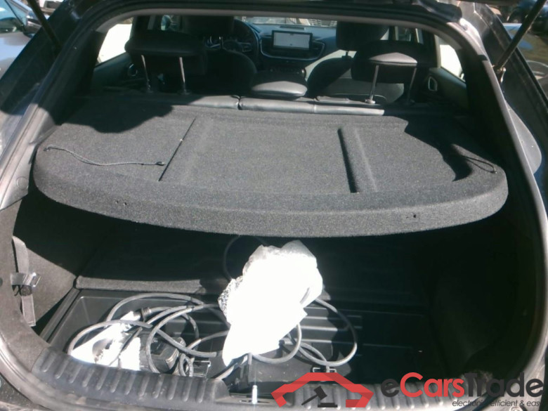 XCEED 1.6 GDI 141 PHEV ACTIVE DCT6 #6