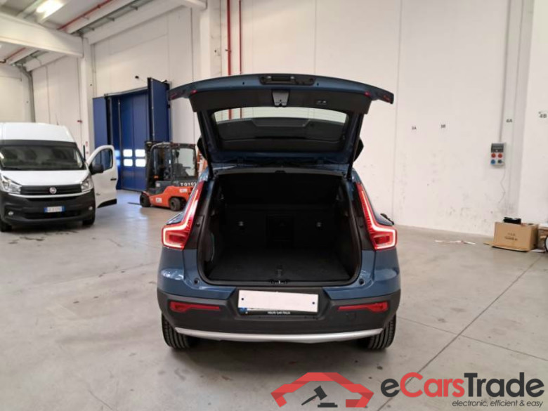 VOLVO XC40 / 2021 / 5P / SUV B3 AUTOMATICO CORE #5