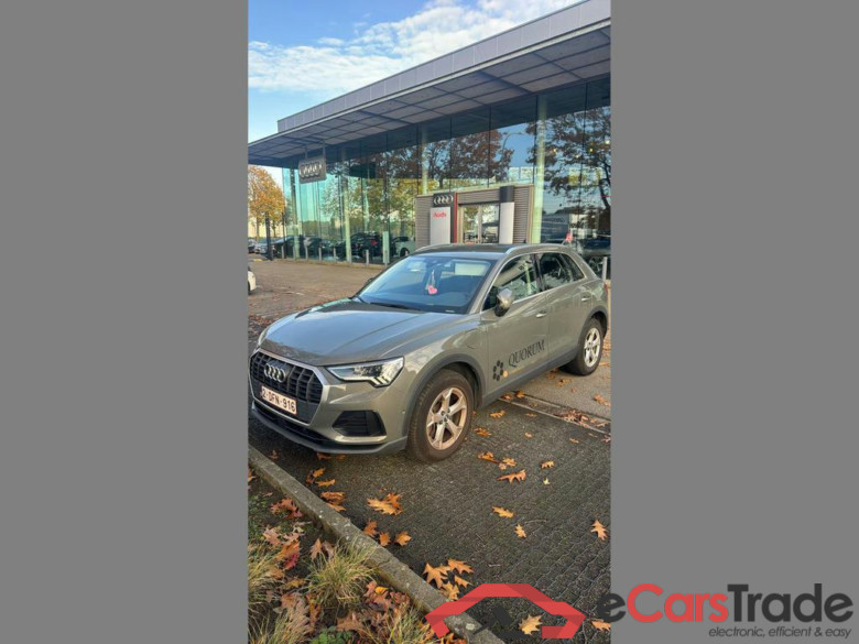 AUDI Q3 PHEV 45 TFSIe Attraction S tron.(180 kW)