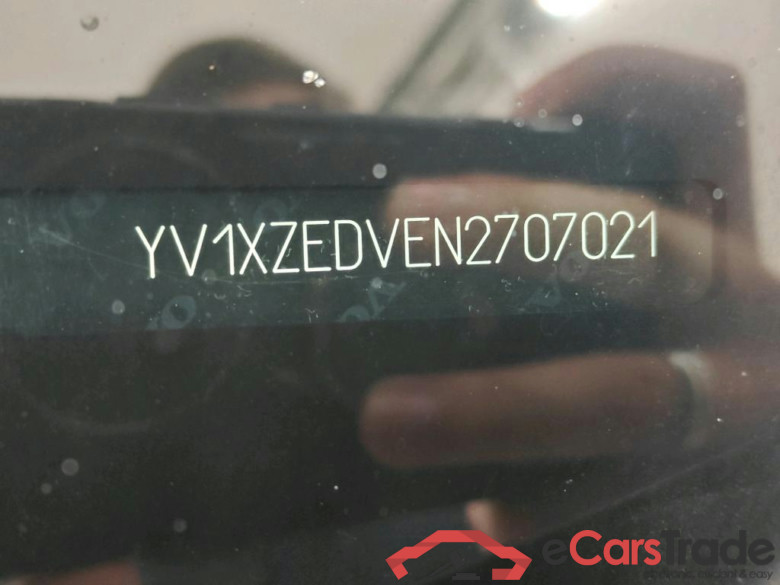 Volvo XC40 Recharge Twin Pure Electric Plus 5d #6