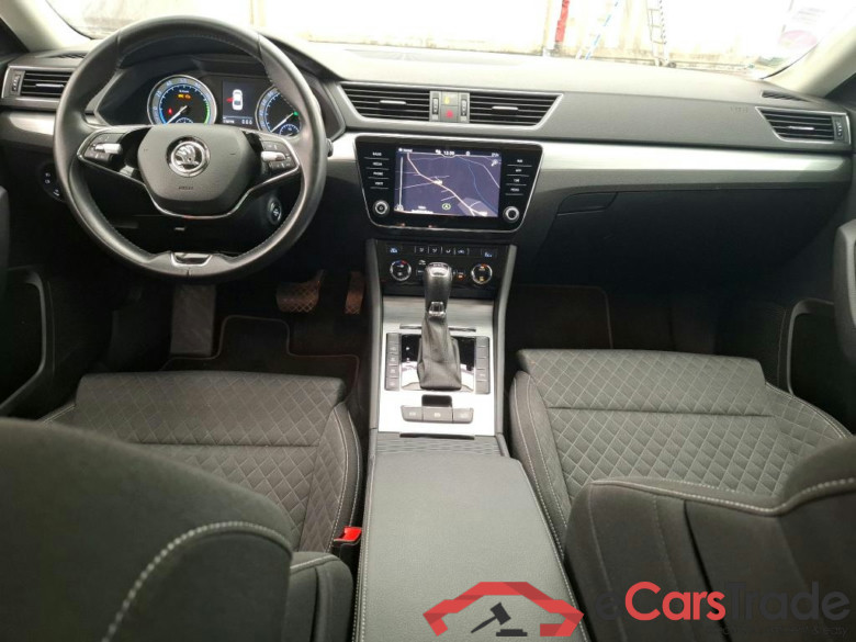 SKODA Superb / 2019 / 5P / Berline 1.4 TSI PHEV 218ch DSG6 Business #6