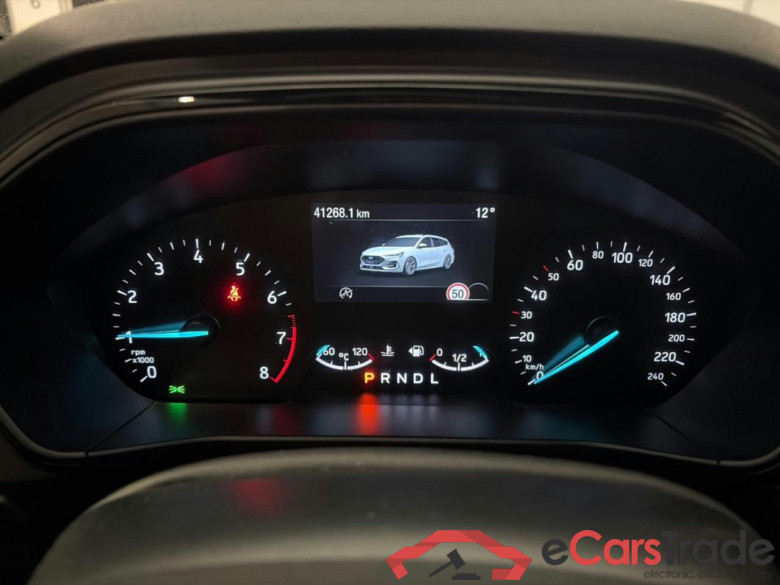 FORD Focus wagon 1.0 EBH ST Line #6
