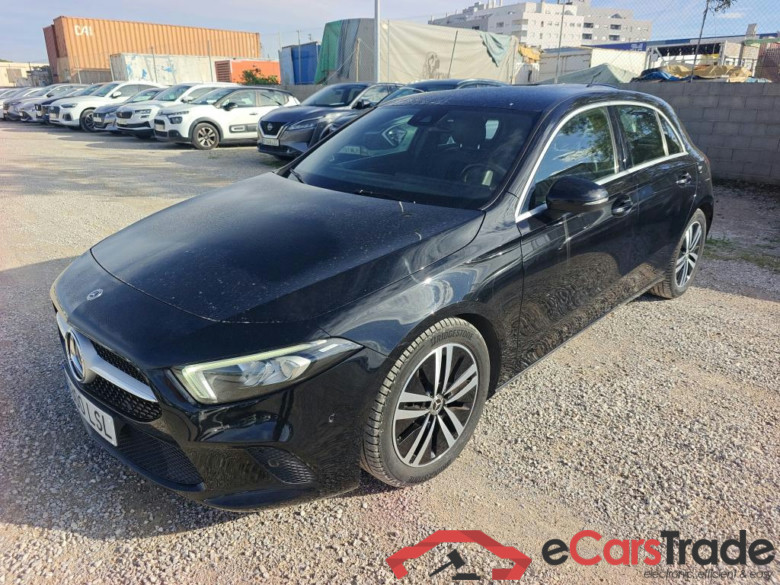 MERCEDES-BENZ Clase A / 2018 / 5P / berlina con portón A 180 d #1