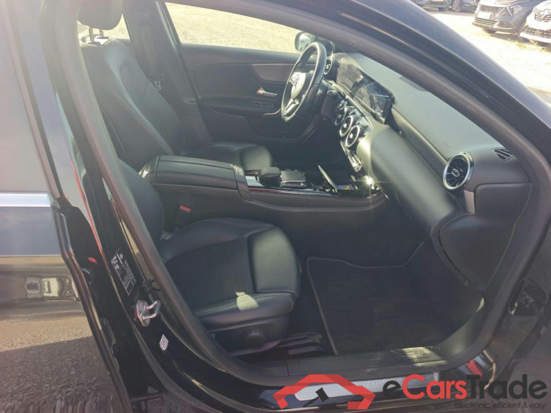 MERCEDES-BENZ Clase A / 2018 / 5P / berlina con portón A 180 d #6